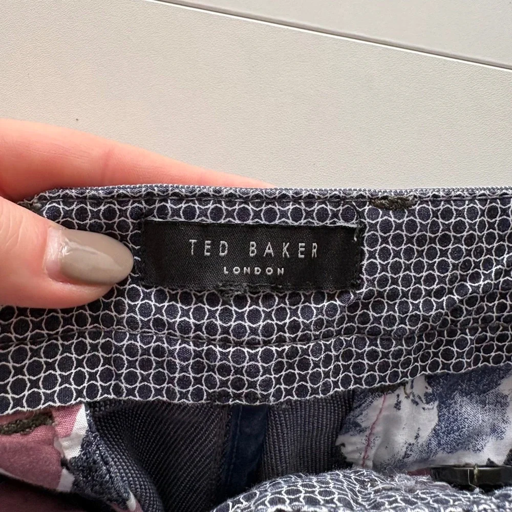 Ted Baker London Mens Chino Shorts Blue Patterned Liner Casual Summer Size 32x10